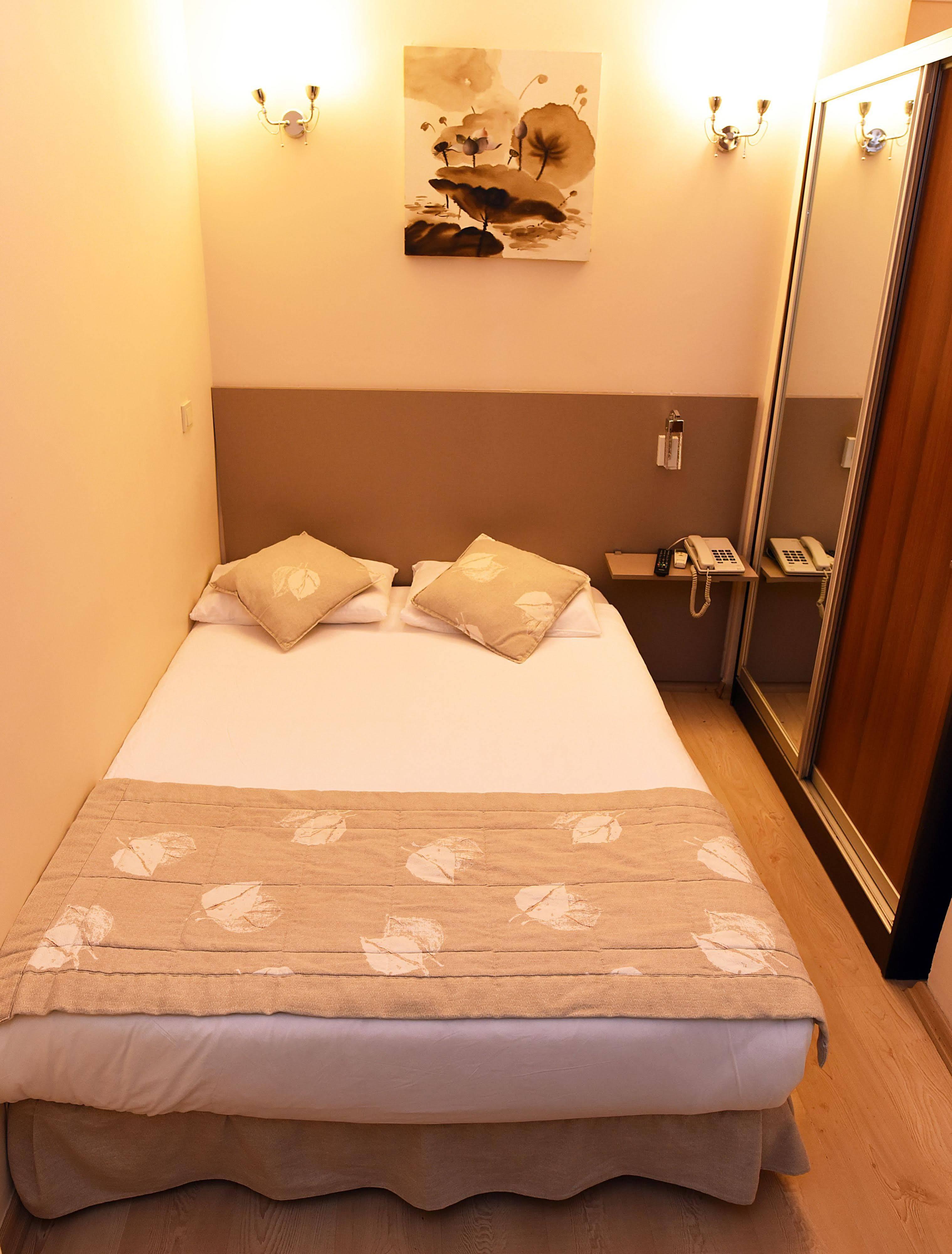 Marine House Boutique Hotel Adalar Exterior photo