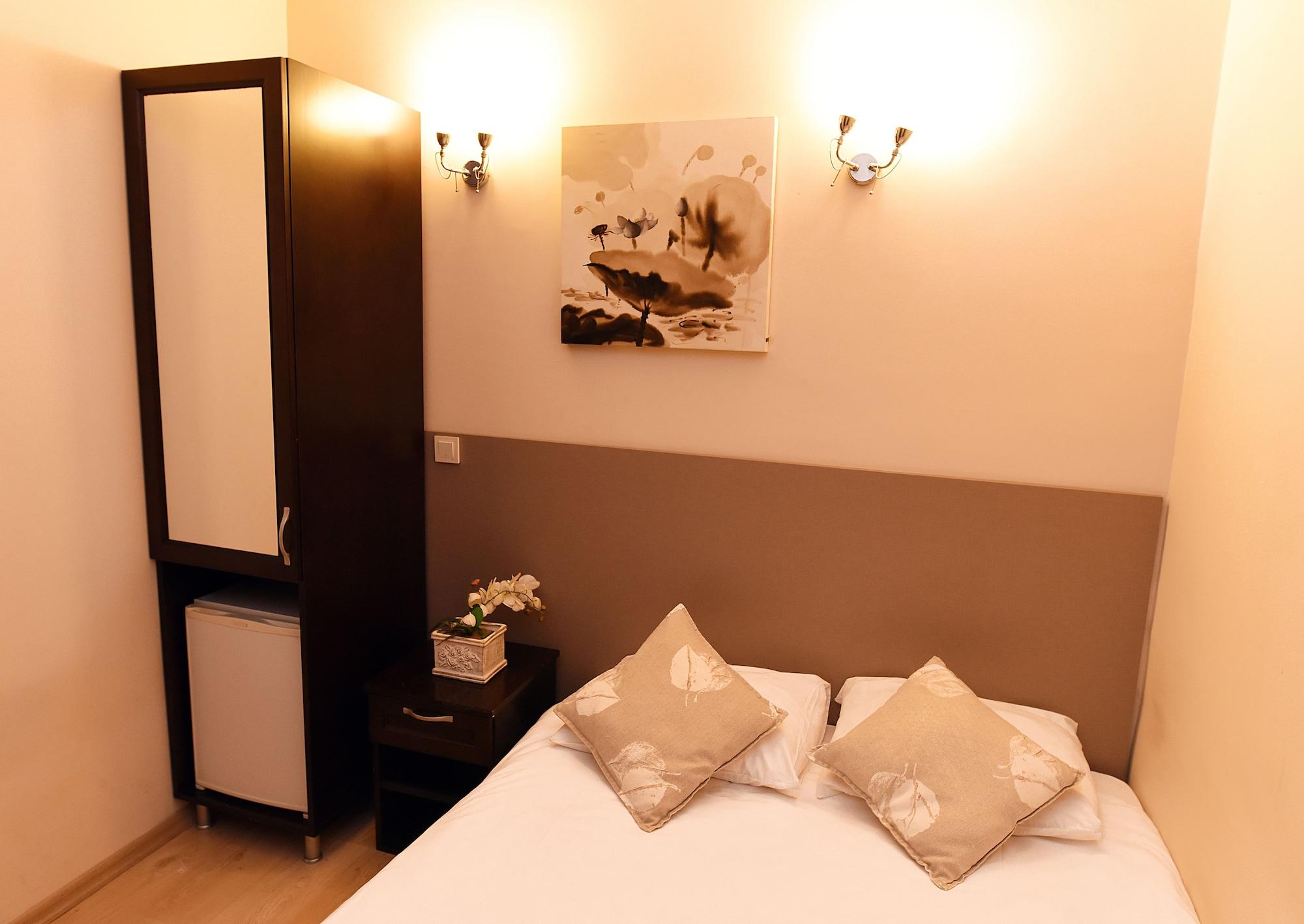 Marine House Boutique Hotel Adalar Exterior photo