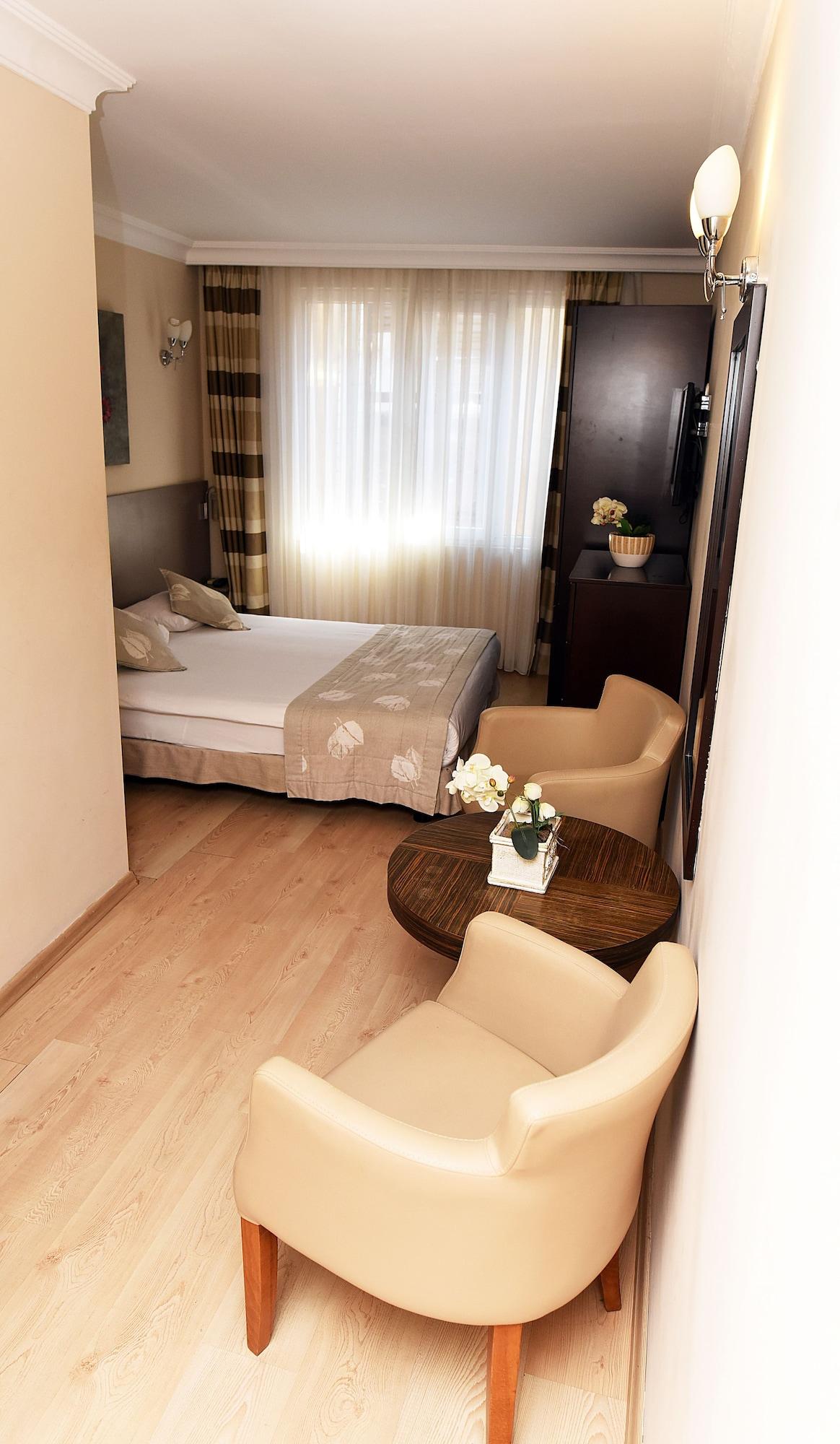 Marine House Boutique Hotel Adalar Exterior photo